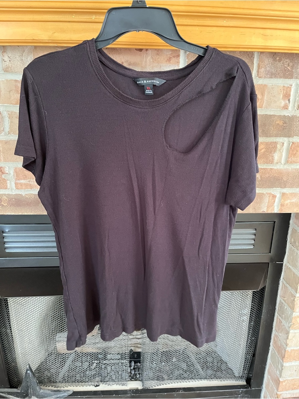 Rock & Republic Dark Brown Short Sleeve Ribbed Tee
